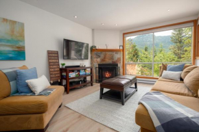 Ski In Ski Out 3BR Townhome in Creekside by Harmony Whistler